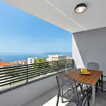 Luxury Macola Free Parking *
