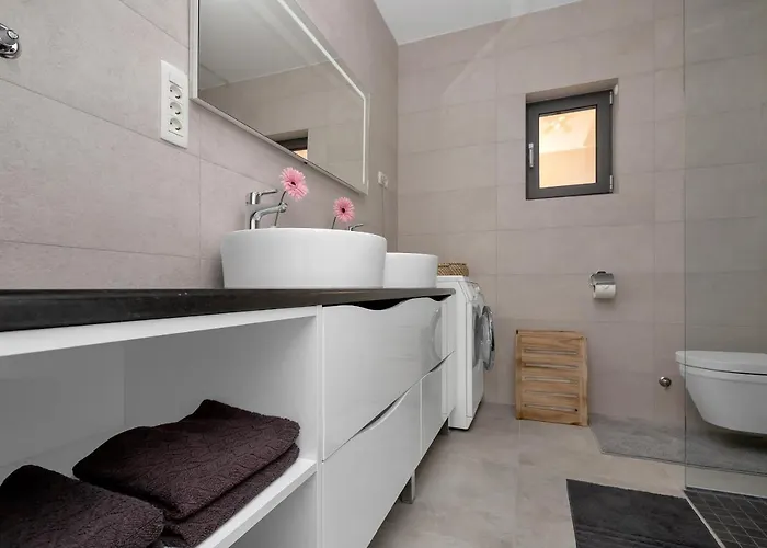 Luxury Macola Free Parking דירה *