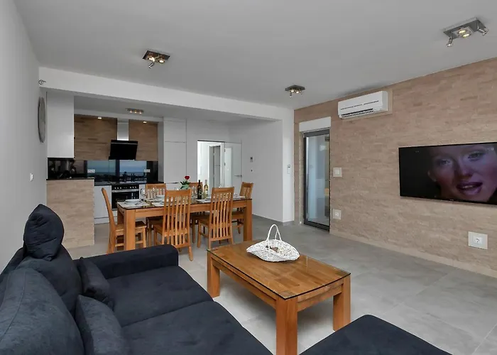 Luxury Macola Free Parking * מאקרסקה