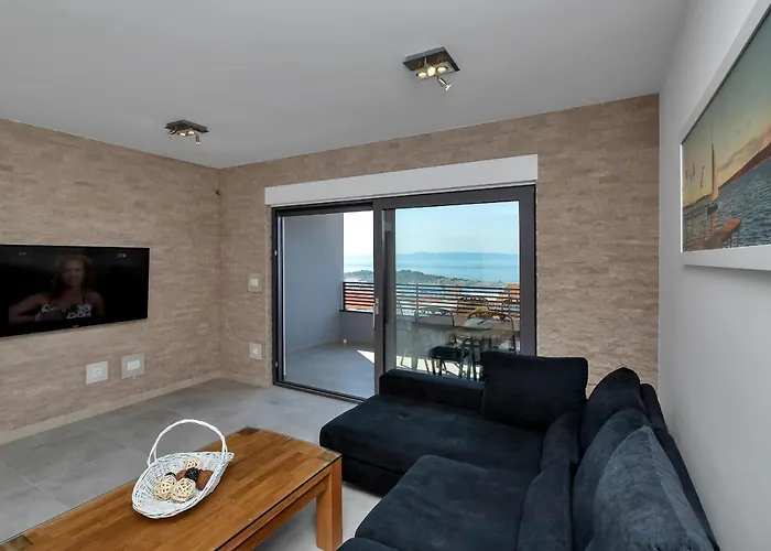 Luxury Macola Free Parking דירה